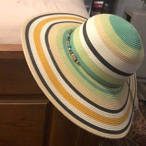 Floppy sun beach hat